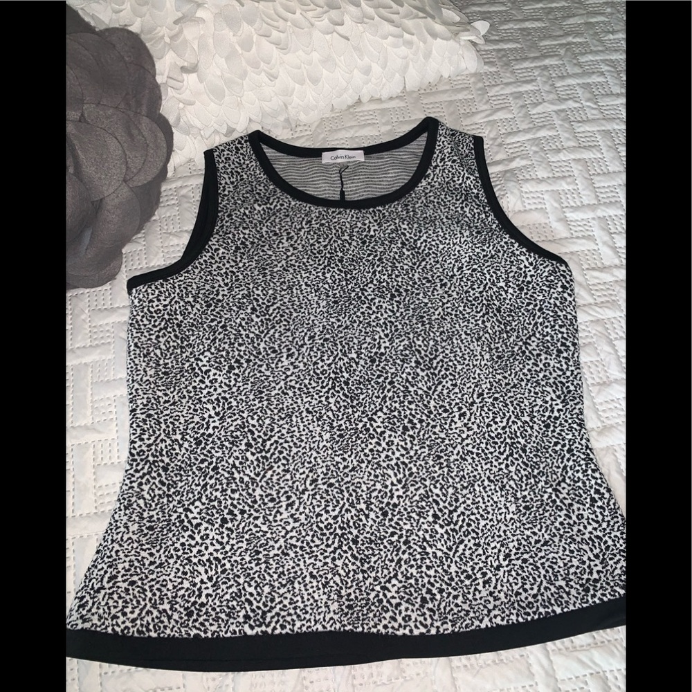 Black & White Knit Tank/Shell - BRAND NEW